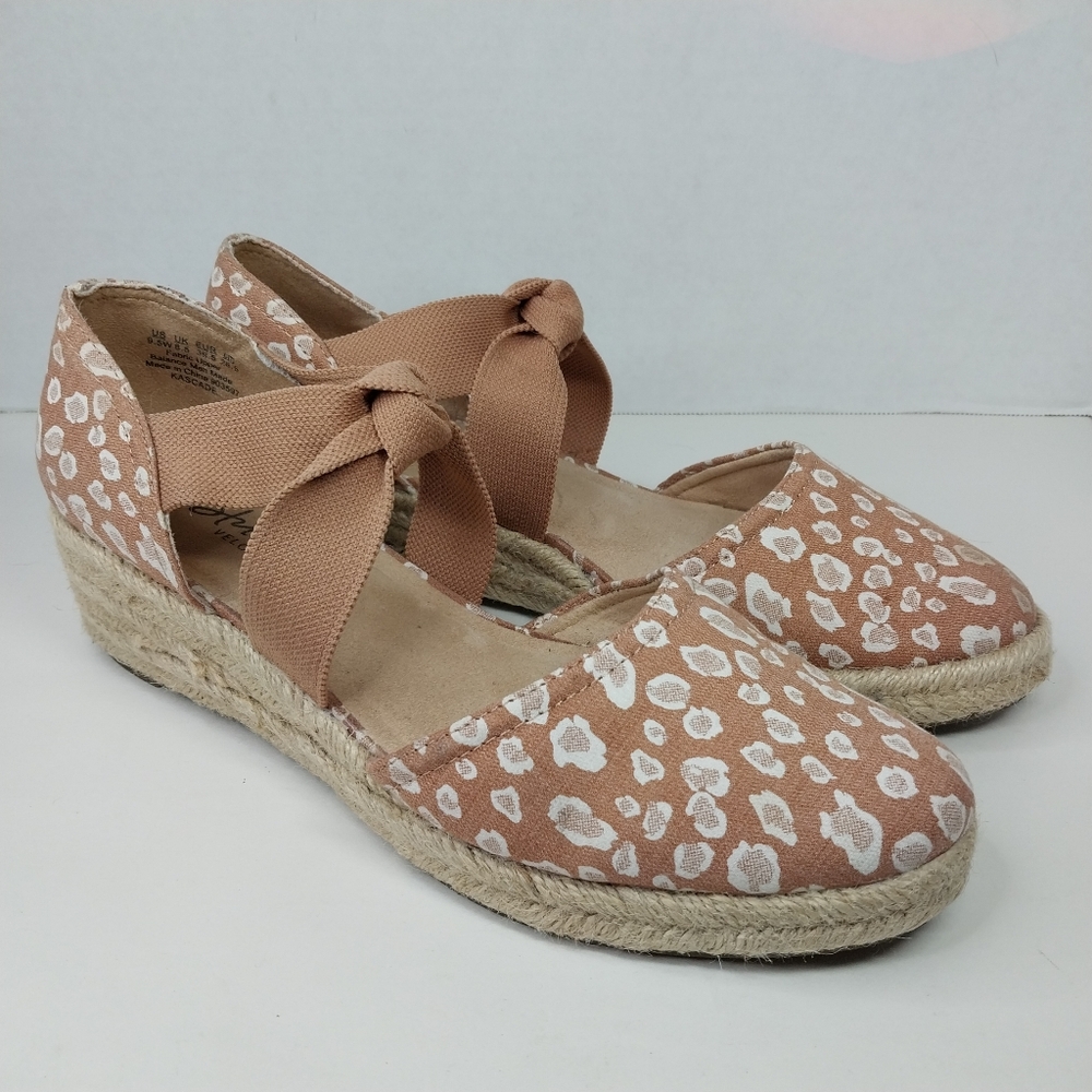 LifeStride Kascade Womens size 9.5 Wedge Espadrilles Criss cross strap Tan shoes